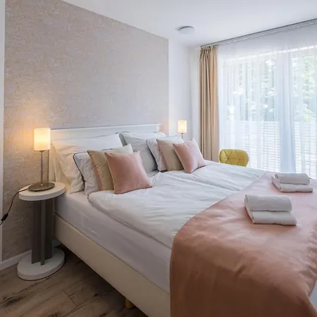 Fuered Centrum Panzio Oda ve Kahvaltı Balatonfüred