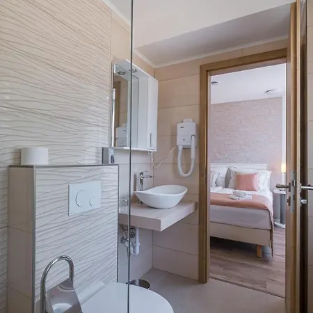 Fuered Centrum Panzio 4*