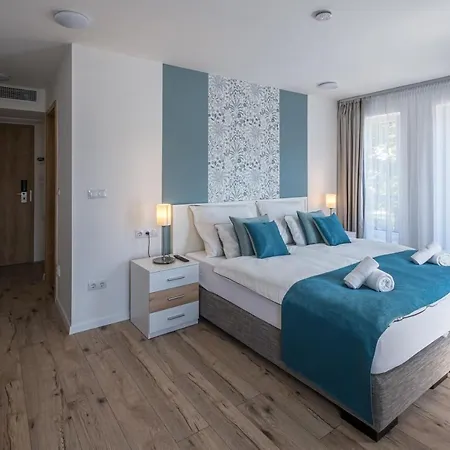 Füred Centrum Panzió Bed and breakfast 4*