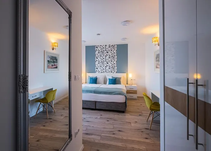 Fuered Centrum Panzio Bed & Breakfast 4*