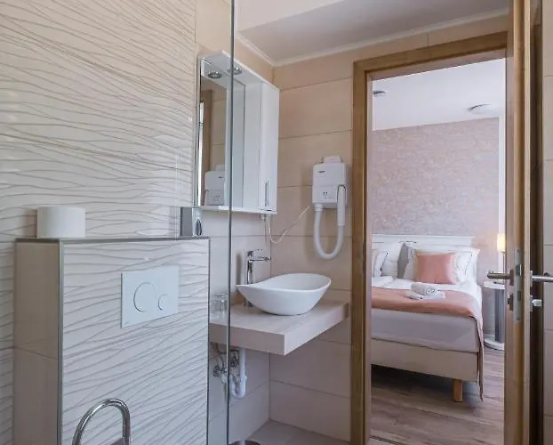 Fuered Centrum Panzio 4*